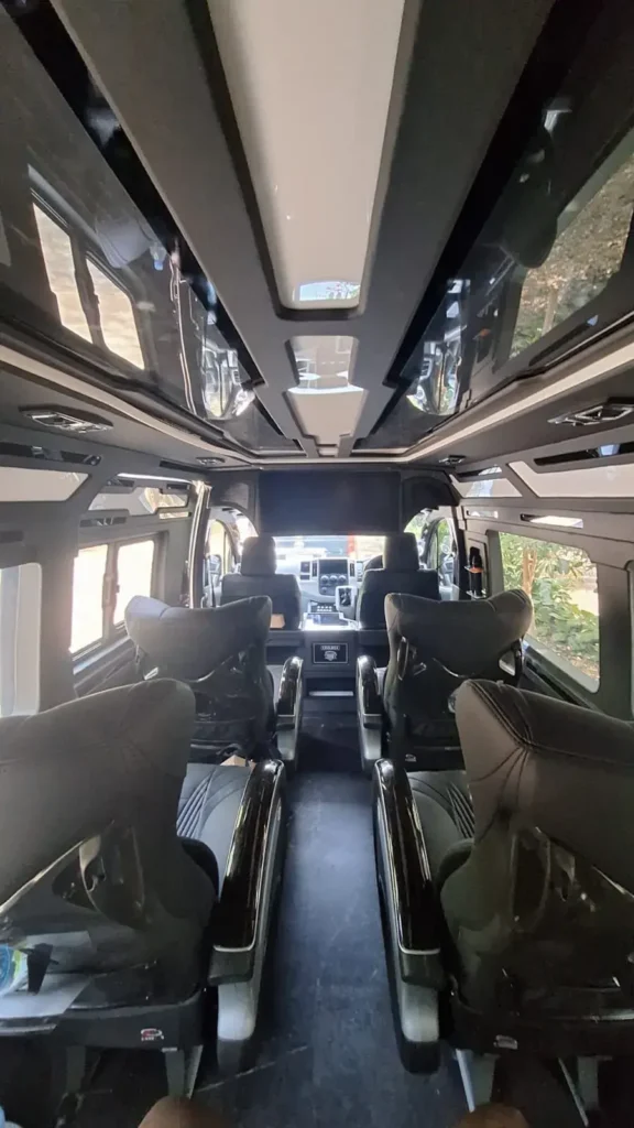 Sewa Hiace Luxury Magelang (3) Sewa Hiace Luxury Magelang
